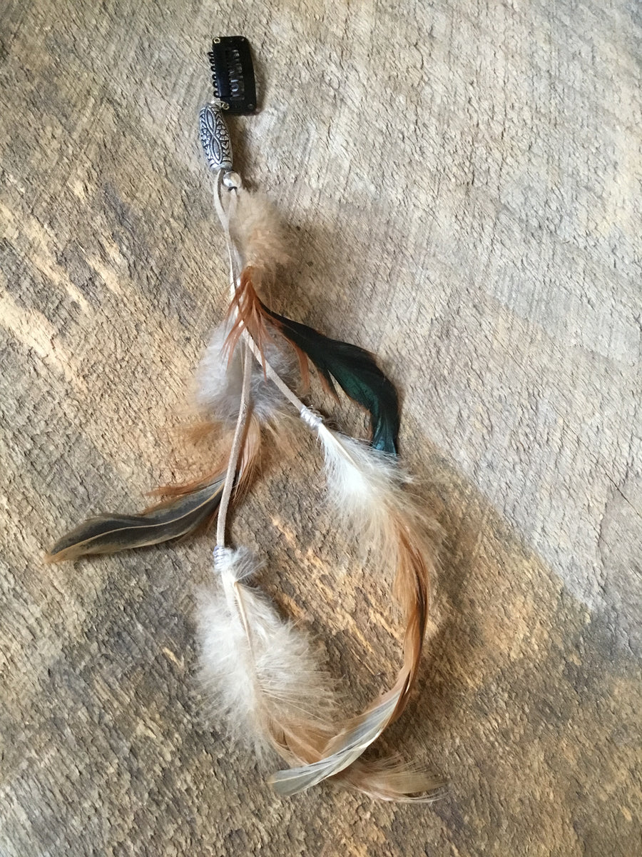 NWOT Feather Hair Clip