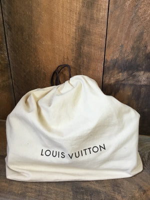 Louis Vuitton Artsy MM Bag